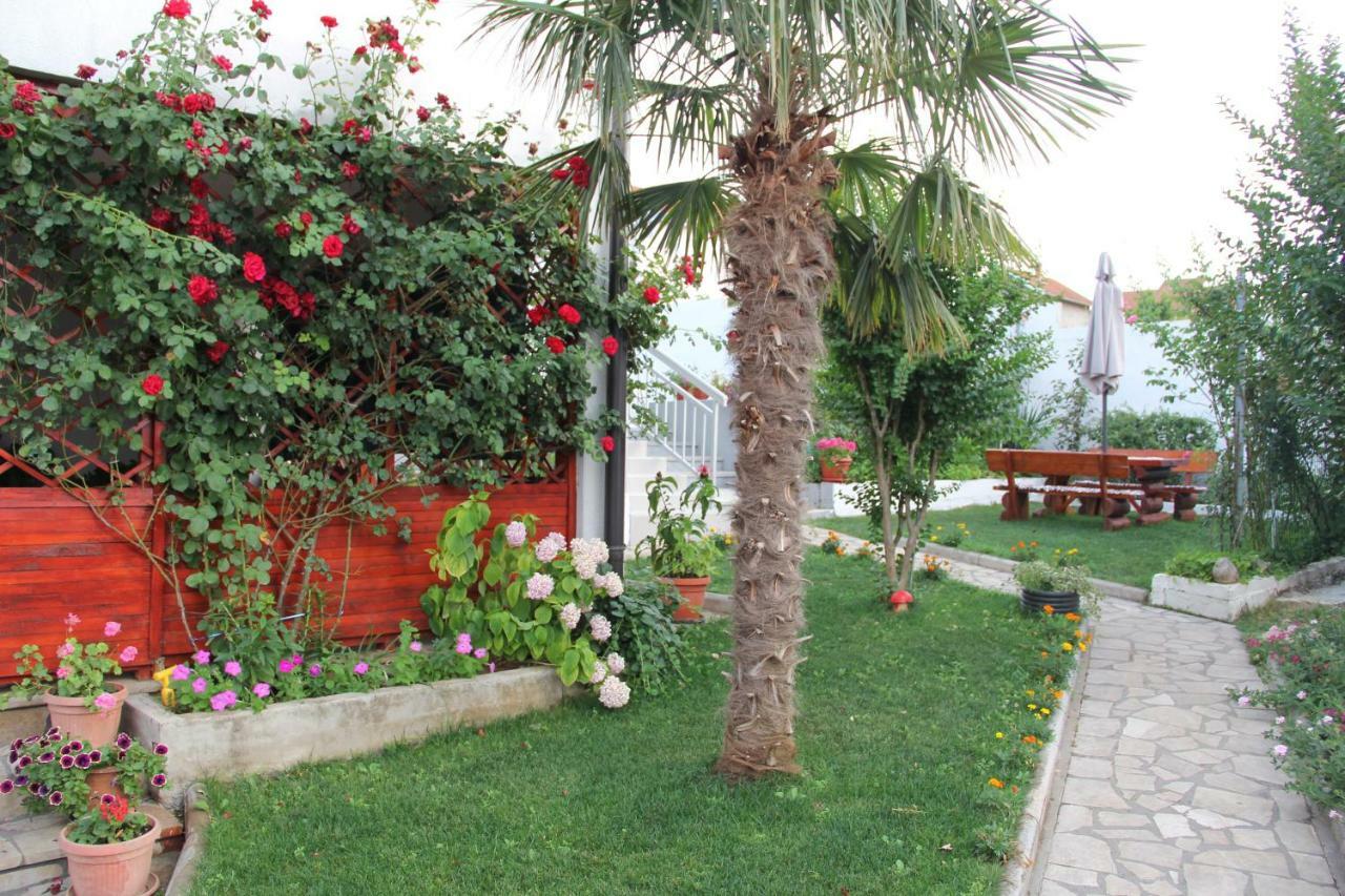 Holiday Home Flora 莫斯塔尔 外观 照片